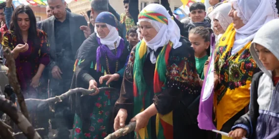 Savur’da Ateşi Kadınlar Yaktı