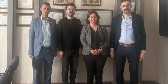 Eğitim Emekçileri İçin Mücadele Çağrısı