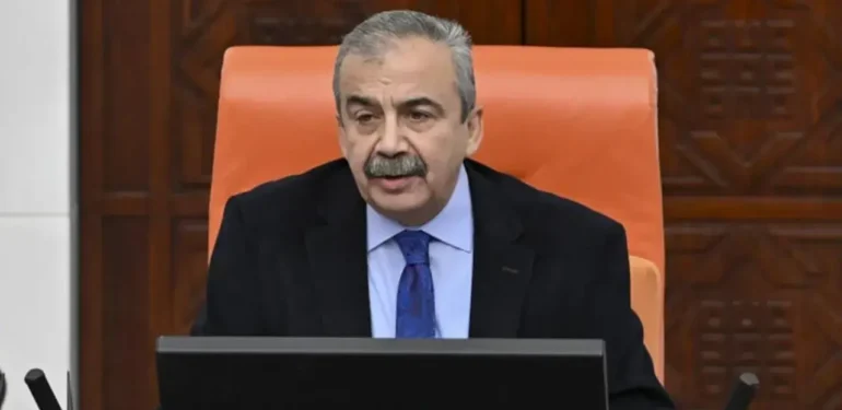 Sırrı Süreyya Önder: “Önümüzdeki Hafta Birçok Şey Netleşir”