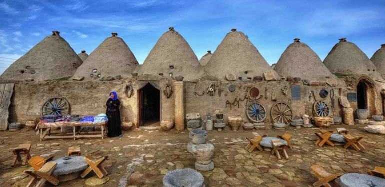 Yüzyıllardır Ayakta Duran Kümbet Evler