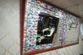 Fotoğrafçı mı, Berber mi? | “Para Biriktirmiyorum, İnsan Biriktiriyorum”