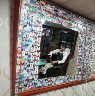 Fotoğrafçı mı, Berber mi? | “Para Biriktirmiyorum, İnsan Biriktiriyorum”