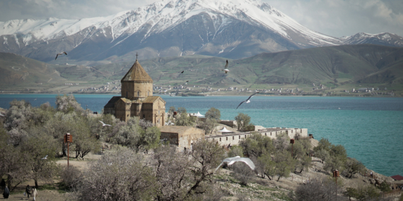 “Van’da Öğretmen Olmak” Temalı Fotoğraf ve Anı Yarışması