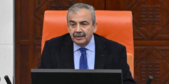 Sırrı Süreyya Önder İçin Hastaneden Açıklama: Hayati Tehlikesi Sürüyor