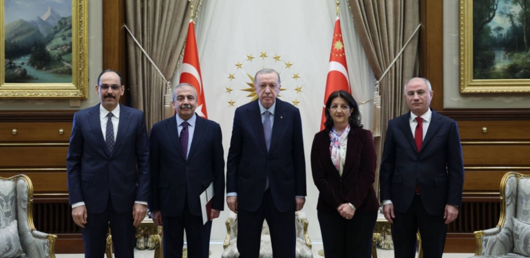 13 Yıl Sonra İlk Temas | Erdoğan, DEM Parti İmralı Heyetiyle Bir Araya Geldi