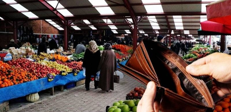 Bakanlığın Raporu Ortaya Koydu: Yurttaşlar 100-200 Liralık Sosyal Yardımlarla Ayakta Durmaya Çalışıyor