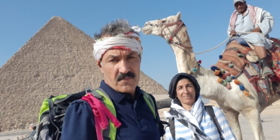 Şırnaklı Çift, İnekleri Satarak 16 Yılda 6 Kıtada 40 Ülke Gezdi