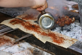 DİYARBAKIR'DA BAYRAMDA 50 TON TESCİLLİ CİĞER KEBABI TÜKETİLDİ