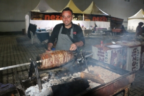 DİYARBAKIR'DA YÖRESEL LEZZETLER FUARDA YERİNİ ALDI