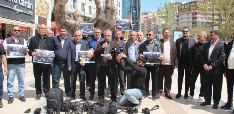 Gazetecilerden Gazze’de Meslektaşlarının Katledilmesine Tepki
