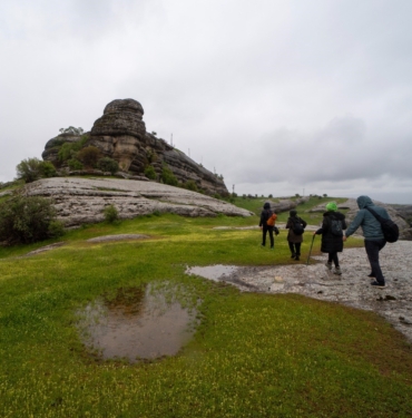 FOTOĞRAF SEVERLER YAĞMUR ALTINDA KEFRUN KALESİ'Nİ FOTOĞRAFLADI