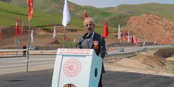 Bakan Uraloğlu Duyurdu: Tren Siirt’e Kadar Gelip Hızlandırılacak