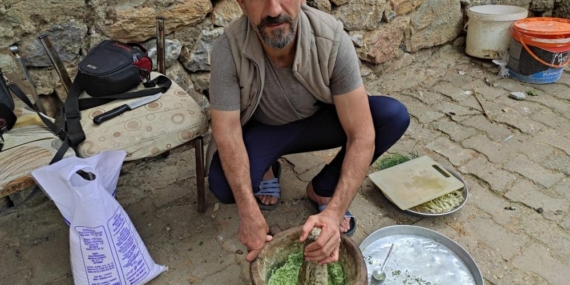 Dağdan Toplanıyor, Kilosu 10 Bin TL’ye Satılıyor