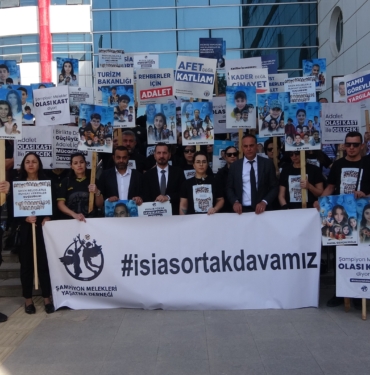 GRAND İSİAS OTEL DAVASINDA KAMU GÖREVLİLERİ HAKİM KARŞISINDA