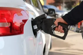 benzine-zam-geldi-guncel-akaryakit-fiyatlari-12-nisan-2025-s54l