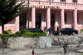 DEM Parti ile Adalet Bakanı Tunç Arasındaki Görüşmesi Başladı