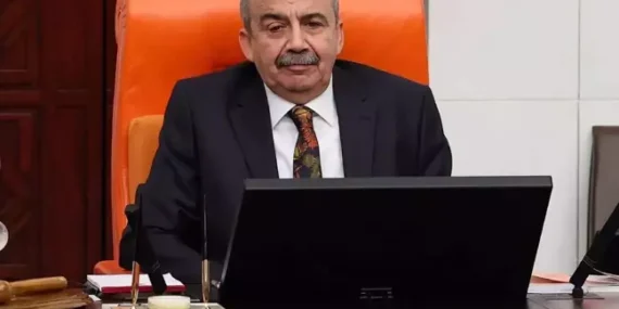 Sırrı Süreyya Önder’in Tedavi Gördüğü Hastaneden Açıklama: Hayati Tehlikesi Arttı