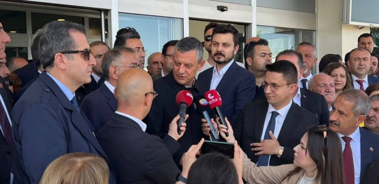 Özgür Özel, Miting İçin Van’da: CHP ve Türkiye Açısından Çok Önemli Bir Gün; Önemli Mesajlar Vereceğiz