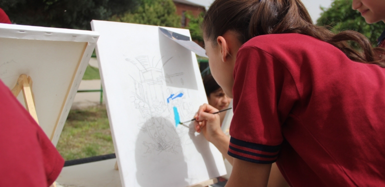 Öğrenciler Açık Havada Sanatla Buluştu