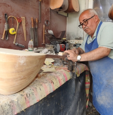 35 YILDIR İMALATINI YAPTIĞI BAĞLAMALARI ÇALAMAYAN USTANIN ÜZÜNTÜSÜ