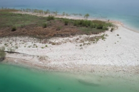 ADIYAMAN'DAKİ MARTI ADASI'NDA KULUÇKA DÖNEMİ YAŞANIYOR