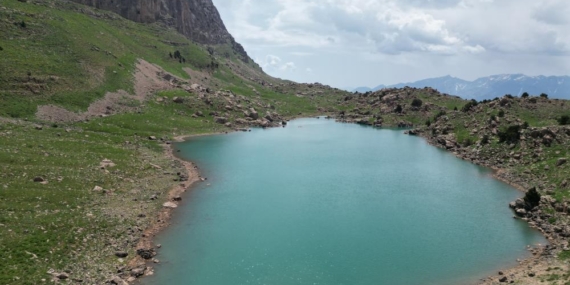 Şırnak’ta 3 Bin Rakımda Bulunan Göl Havadan Görüntülendi