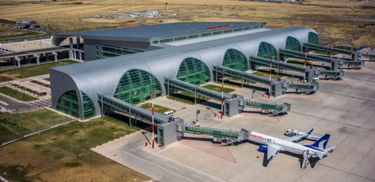 Diyarbakır Havalimanı Uçuşlara Kapatıldı