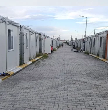 diyarbakirda-konteyner-kent-bosaltiliyor-magdurlar-isyanda1