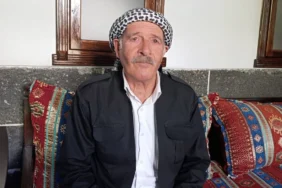 diyarbakirli-dengbej-onder-icin-hem-besteledi-hem-seslendirdi1 (1)