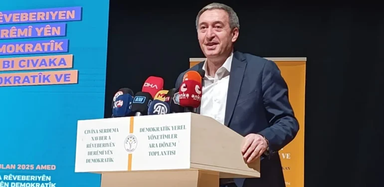 Bakırhan Diyarbakır’da Konuştu: Kayyumlar Derhal Geri Çekilmeli