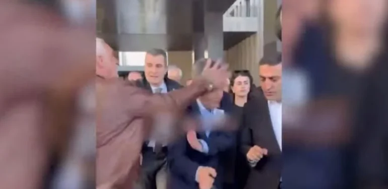 CHP Lideri Özel Saldırıya Uğradı