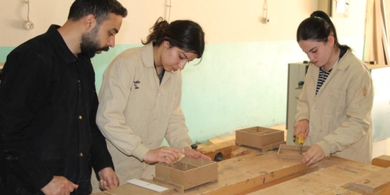 Geleceklerini Şekillendiren Genç Kızlar Erkeklerin Mesleğine Göz Dikti