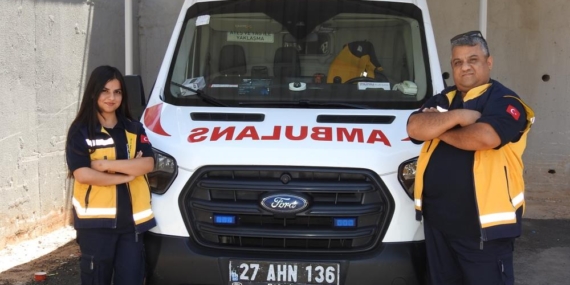 Baba ve Kızı Birlikte Hayat Kurtarıyor