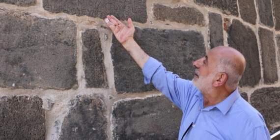 4. Yüzyıla Ait Latince Kitabe Ziyaretçileri Etkiliyor