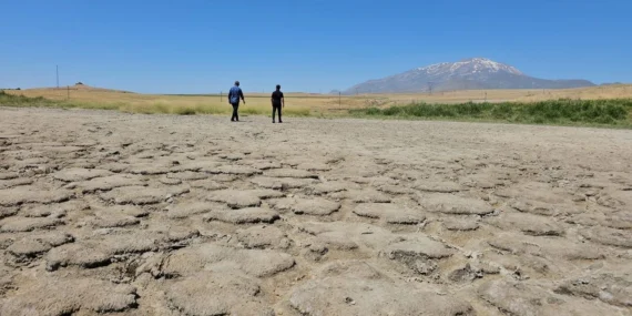 Norşin Gölü Kurudu: Kuraklık Tehlikesi Derinleşiyor