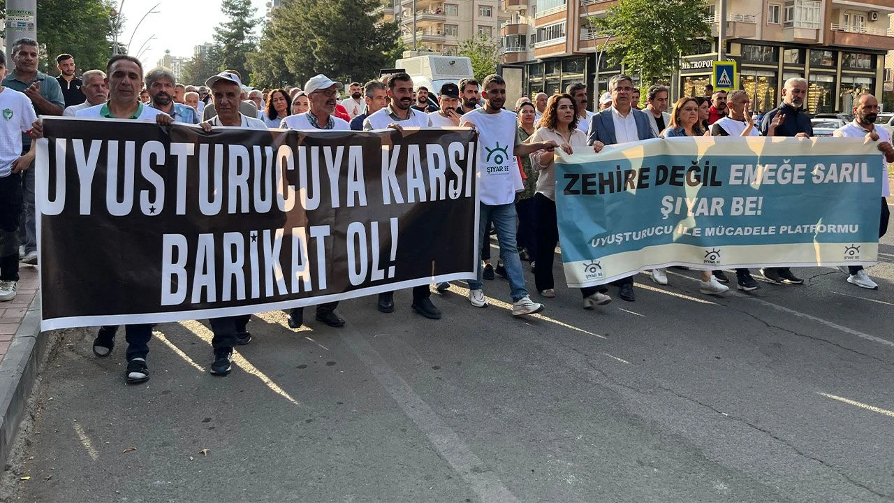 Diyarbakırlılar Uyuşturucuya Karşı Yürüdü