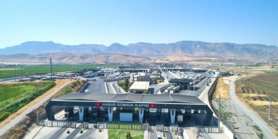 Habur Sınır Kapısı’nda Dikkat Çeken Yoğunluk