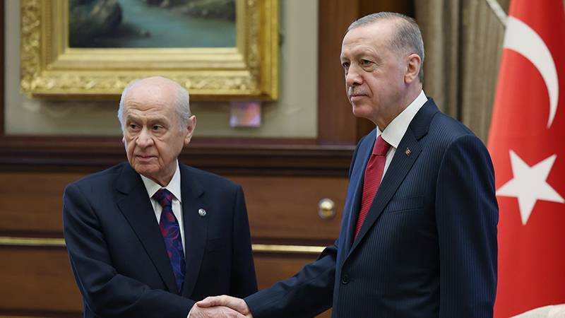 Bahçeli, "Cumhurbaşkanı’nın İki Yardımcısı Olsun, Biri Kürt, Diğeri Alevi Olsun" demiş