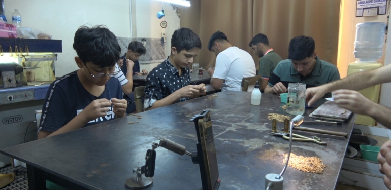 En Pahalı Zanaatın Ustalığını Öğreniyorlar