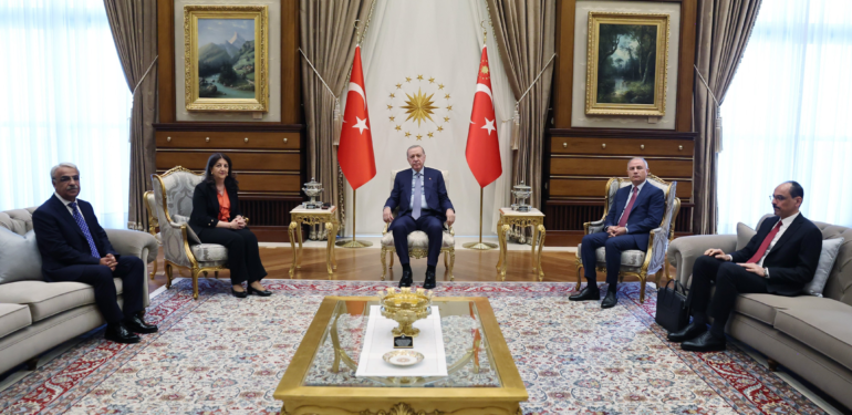 Silah Bırakma Sonrası Siyasi Parti Turları Başlıyor