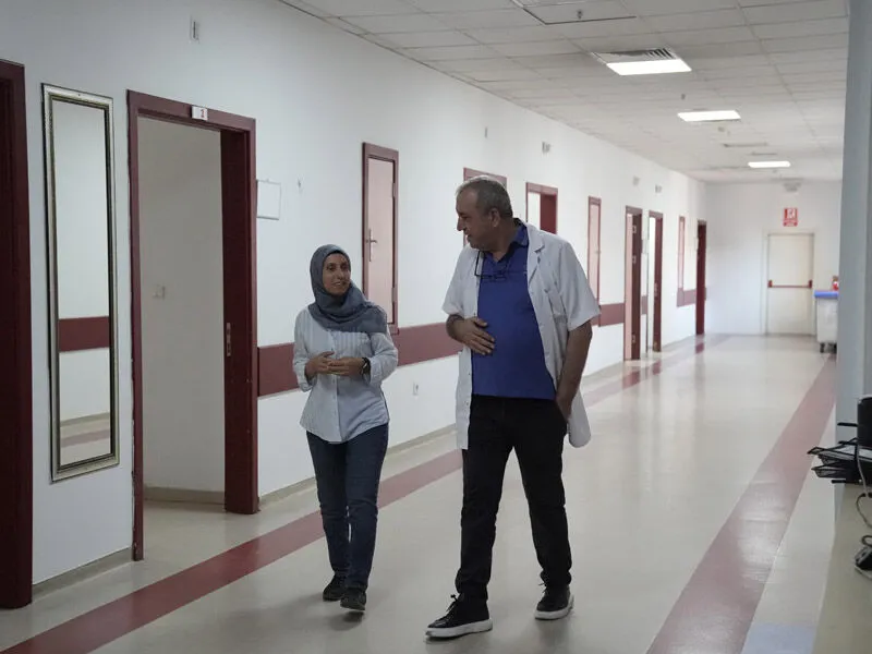 Diyarbakır’da Oğluna Böbreğini Veren Anne Tabuları Yıktı!
