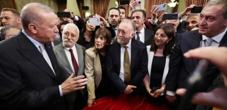 Anket: DEM Parti Seçmeninin Yüzde 70’i, Öcalan’ın Olası Desteğine Rağmen Cumhur İttifakı’na Oy Vermiyor