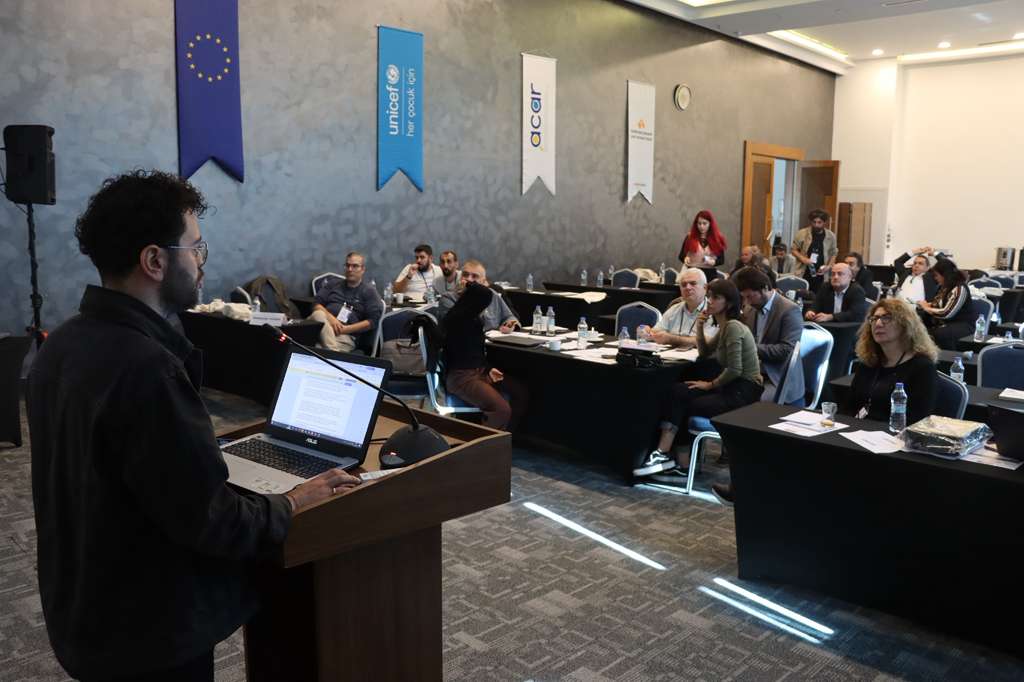 Gazeteciler Diyarbakır’da Çocuk Hakları İçin Buluştu 2 Gazeteciler Diyarbakır’da Çocuk Hakları İçin Buluştu