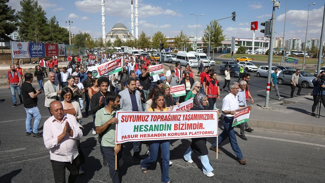 Diyarbakır’da Köylüler Mahkeme Önünden Seslendi: Doğaya Dokunma!
