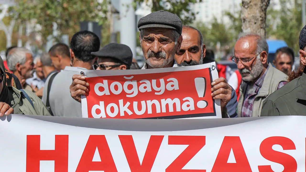 Diyarbakır’da Köylüler Mahkeme Önünden Seslendi: Doğaya Dokunma!