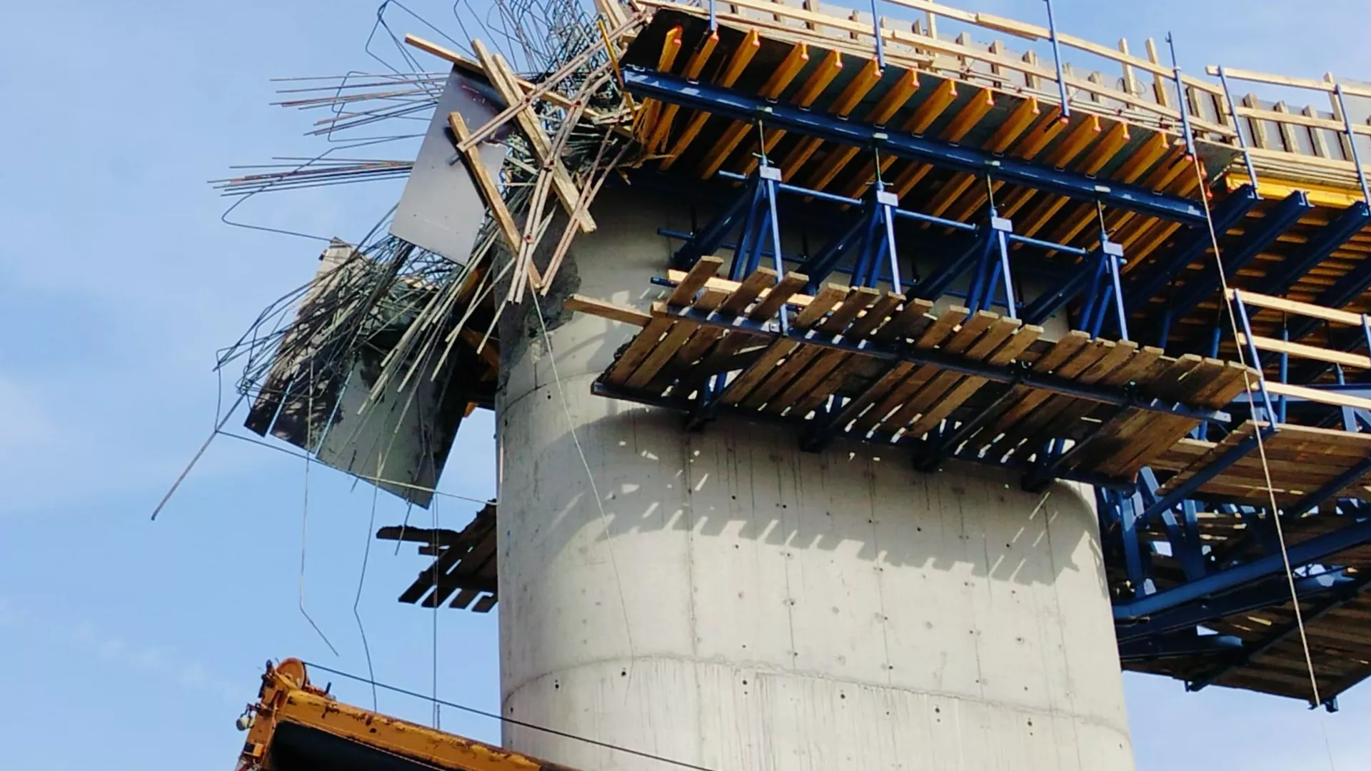 Diyarbakır'da Viyadük İnşaatında İskele Çökmesi Nedeniyle 4 İşçi Hayatını Kaybetti: 3 Şüpheli Gözaltına Alındı