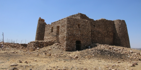 İdil’in Basak Köyündeki Tarihi Kilise Yok Oluyor: Bölge Halkı Restorasyon İstiyor