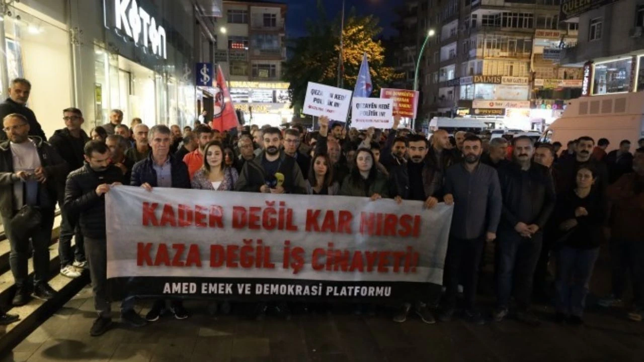 Diyarbakır’da 4 İşçinin Öldüğü Göçük Olayı Protesto Edildi