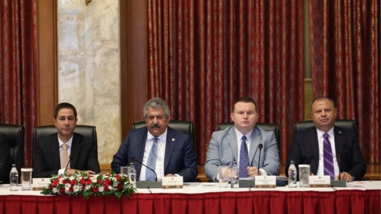 Komisyonun İmralı Ziyaretiyle İlgili MHP’den Açıklama