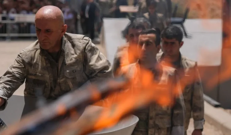 AK Parti’den 3 Aşamalı Rapor! İlk Olarak ‘Eve Dönüş’ İçin Yasal Düzenleme Yapılacak